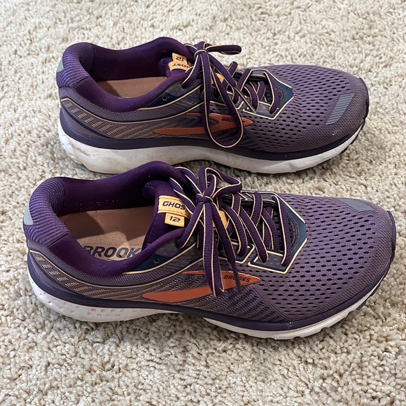 Brooks Ghost 12 Running Shoe - Picture 2 of 4